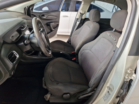 Chevrolet Onix 1.4MT LT 2015 2015 Gas/Alc