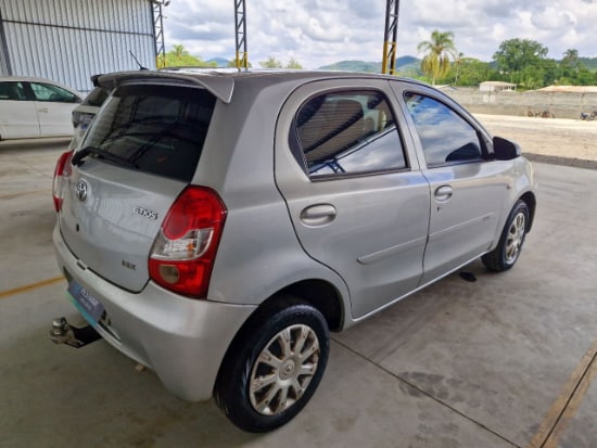 Toyota Etios HB X 13L MT 2016 2017 Gas/Alc
