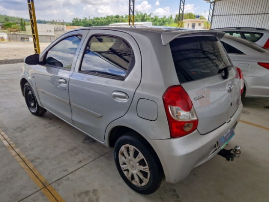 Toyota Etios HB X 13L MT 2016 2017 Gas/Alc