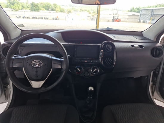 Toyota Etios HB X 13L MT 2016 2017 Gas/Alc