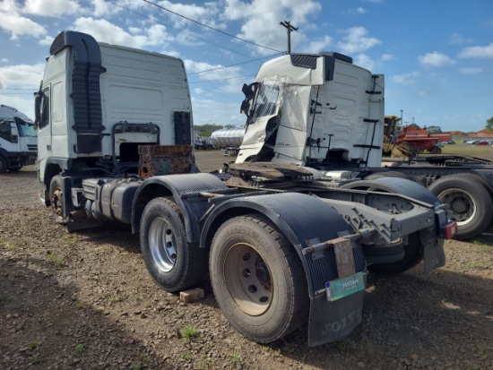 Volvo FM 370 6X2T 2011 2011 Diesel
