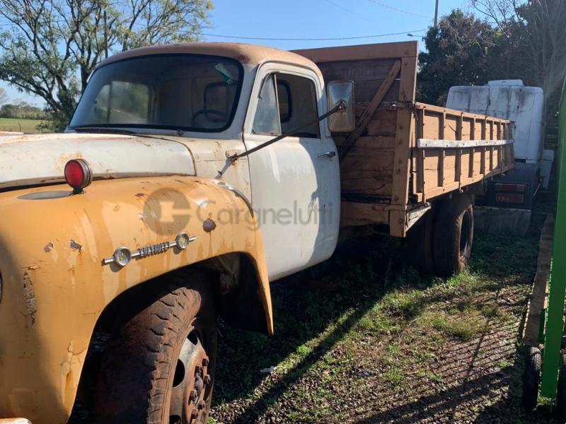 RELÍQUIA - Caminhão GM/Chevrolet C60 - 1962